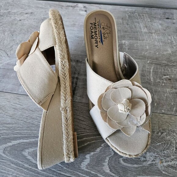 LifeStride Womens Beige Omega Wedge Sandal Flower Memory Foam Size 7M Boho Coast - Picture 3 of 16